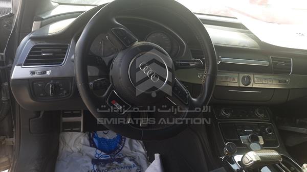 Photo 12 VIN: WAUA2BFD5EN005819 - AUDI S8 