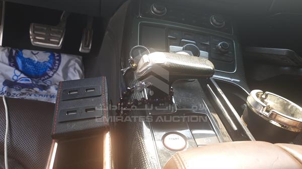 Photo 18 VIN: WAUA2BFD5EN005819 - AUDI S8 