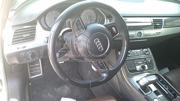 Photo 11 VIN: WAUA2BFD6DN019940 - AUDI S8 