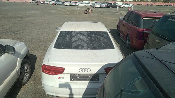 Photo 5 VIN: WAUA2BFD6DN019940 - AUDI S8 