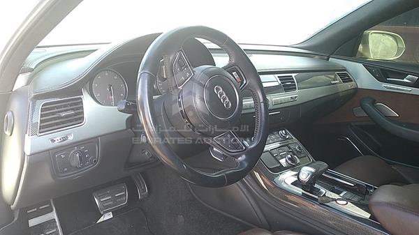 Photo 9 VIN: WAUA2BFD6DN019940 - AUDI S8 