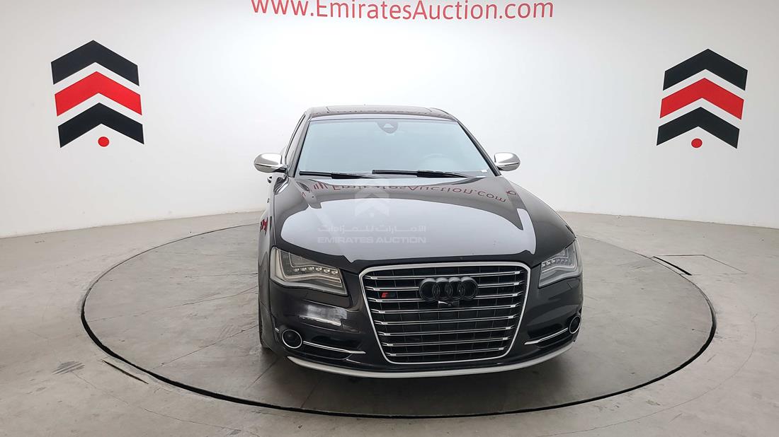 Photo 1 VIN: WAUA2BFD7DN008526 - AUDI S8 