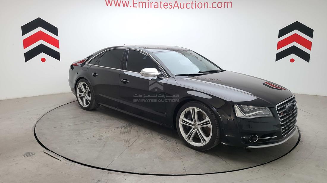 Photo 12 VIN: WAUA2BFD7DN008526 - AUDI S8 