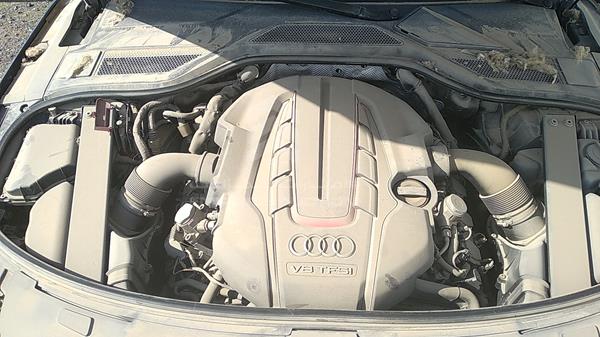 Photo 27 VIN: WAUA2BFD7DN016125 - AUDI S8 