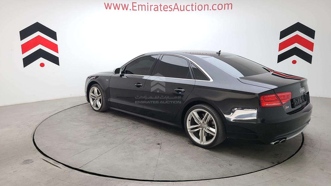 Photo 12 VIN: WAUA2BFD7DN016125 - AUDI S8 