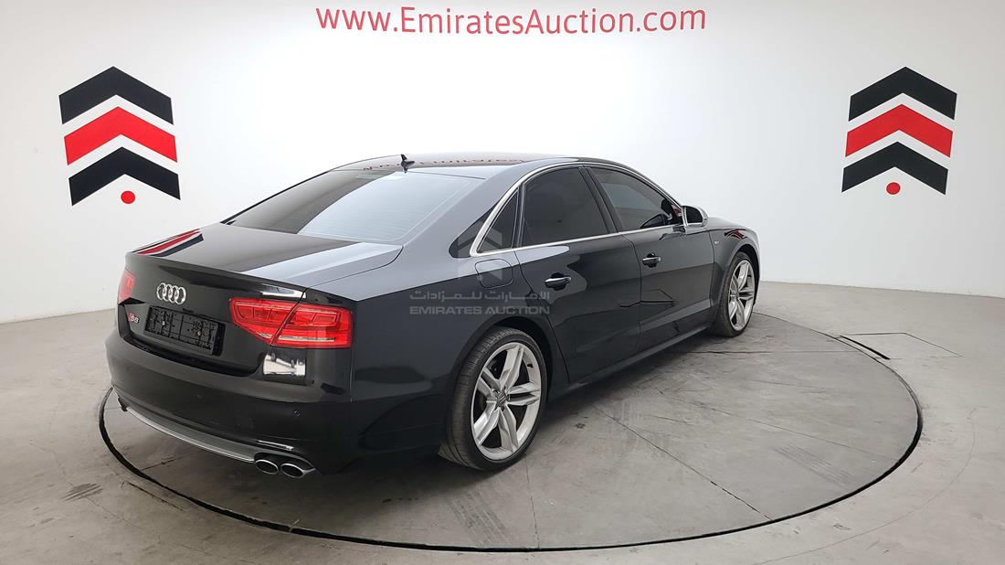 Photo 15 VIN: WAUA2BFD7DN016125 - AUDI S8 