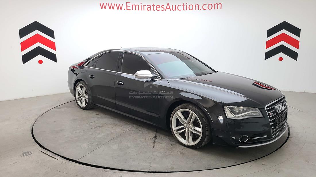 Photo 19 VIN: WAUA2BFD7DN016125 - AUDI S8 