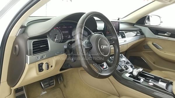 Photo 12 VIN: WAUA2BFD9DN015560 - AUDI A8 