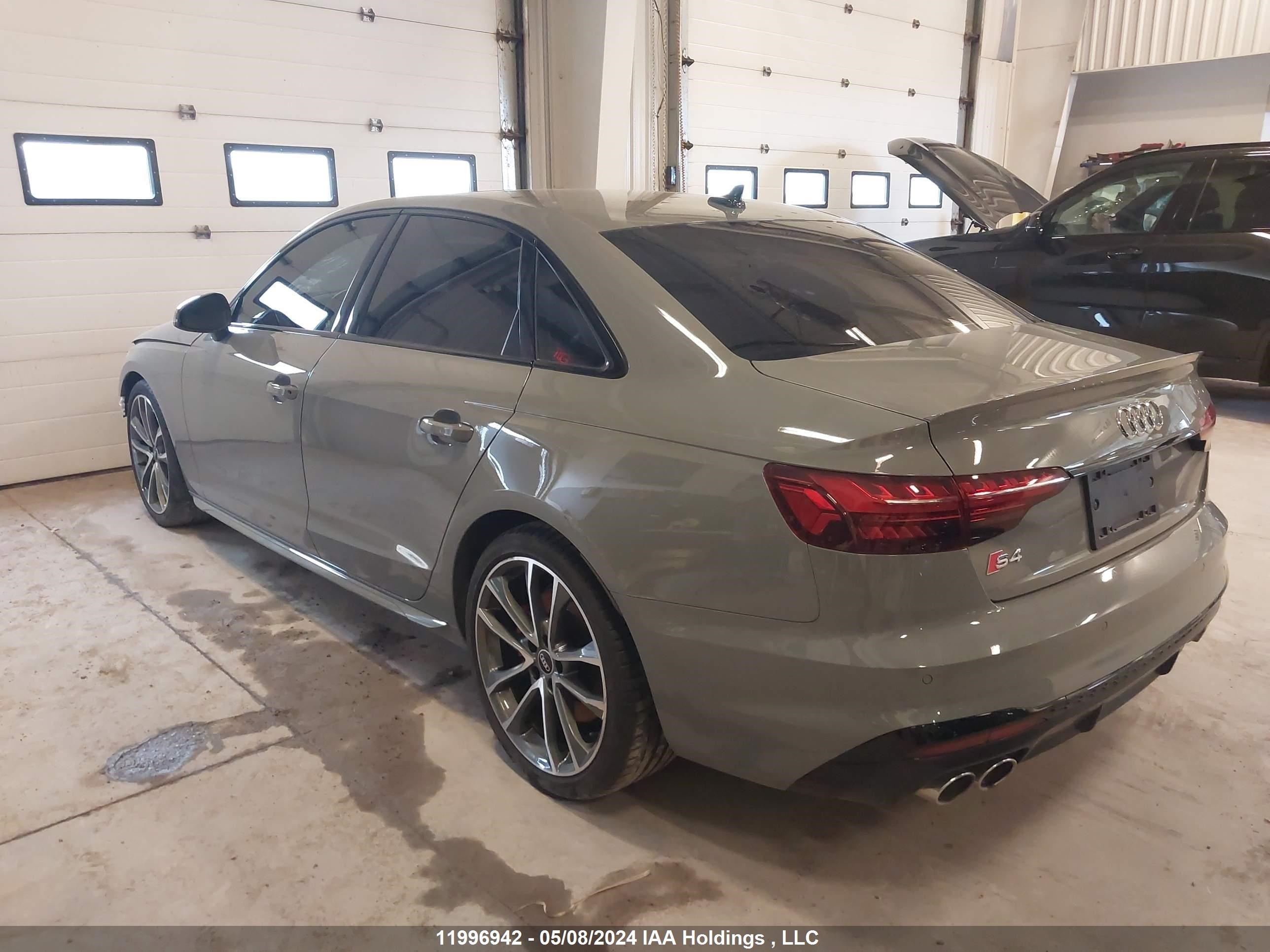 Photo 2 VIN: WAUA4AF48MA043748 - AUDI S4 