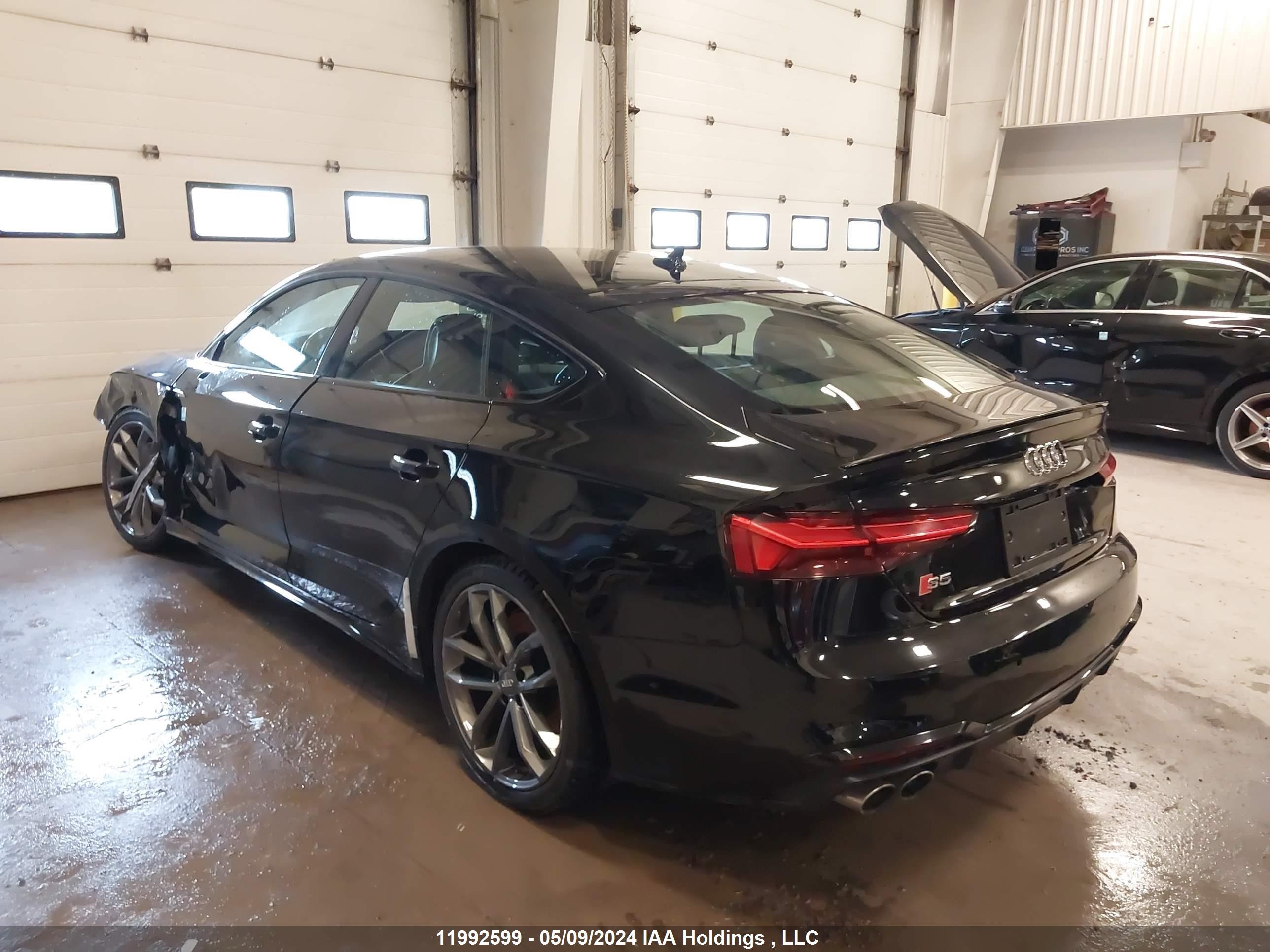 Photo 2 VIN: WAUA4CF55MA049818 - AUDI S5 