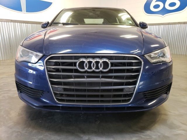 Photo 1 VIN: WAUA7GFF0G1021162 - AUDI A3 