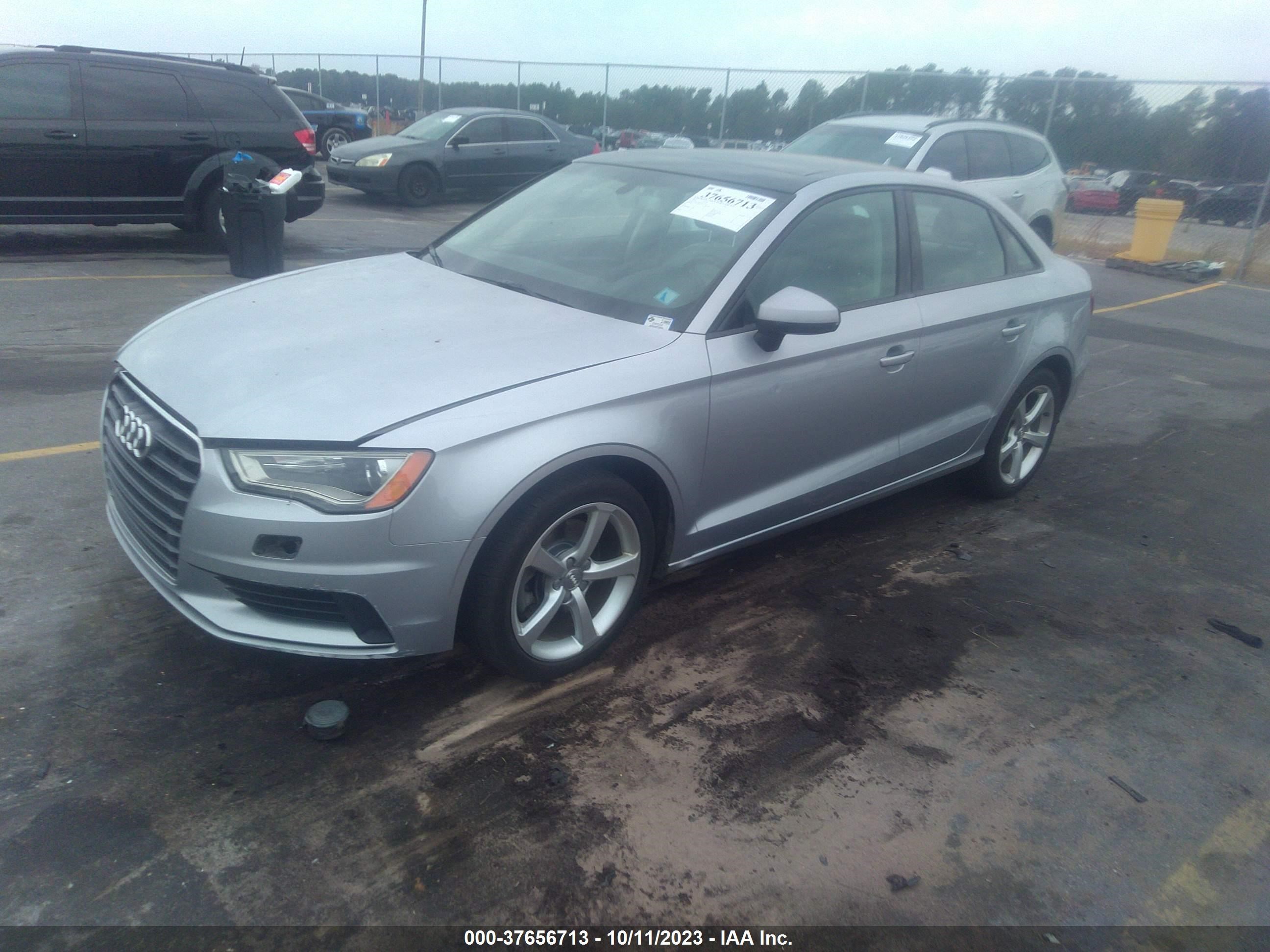 Photo 1 VIN: WAUA7GFF1G1063033 - AUDI A3 