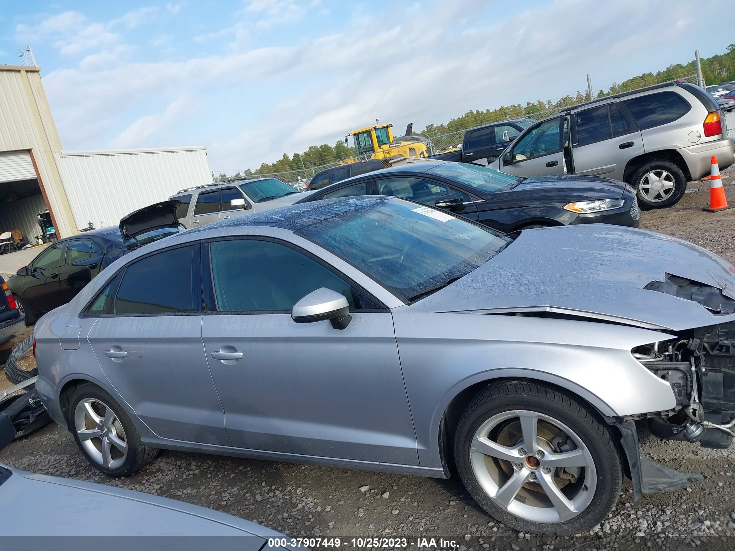 Photo 13 VIN: WAUA7GFF2G1047178 - AUDI A3 