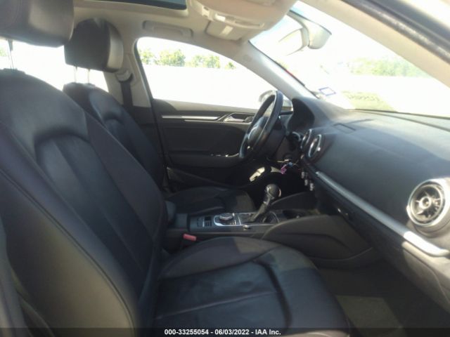 Photo 4 VIN: WAUA7GFF5G1052990 - AUDI A3 