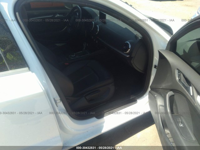 Photo 4 VIN: WAUA7GFF6G1022526 - AUDI A3 