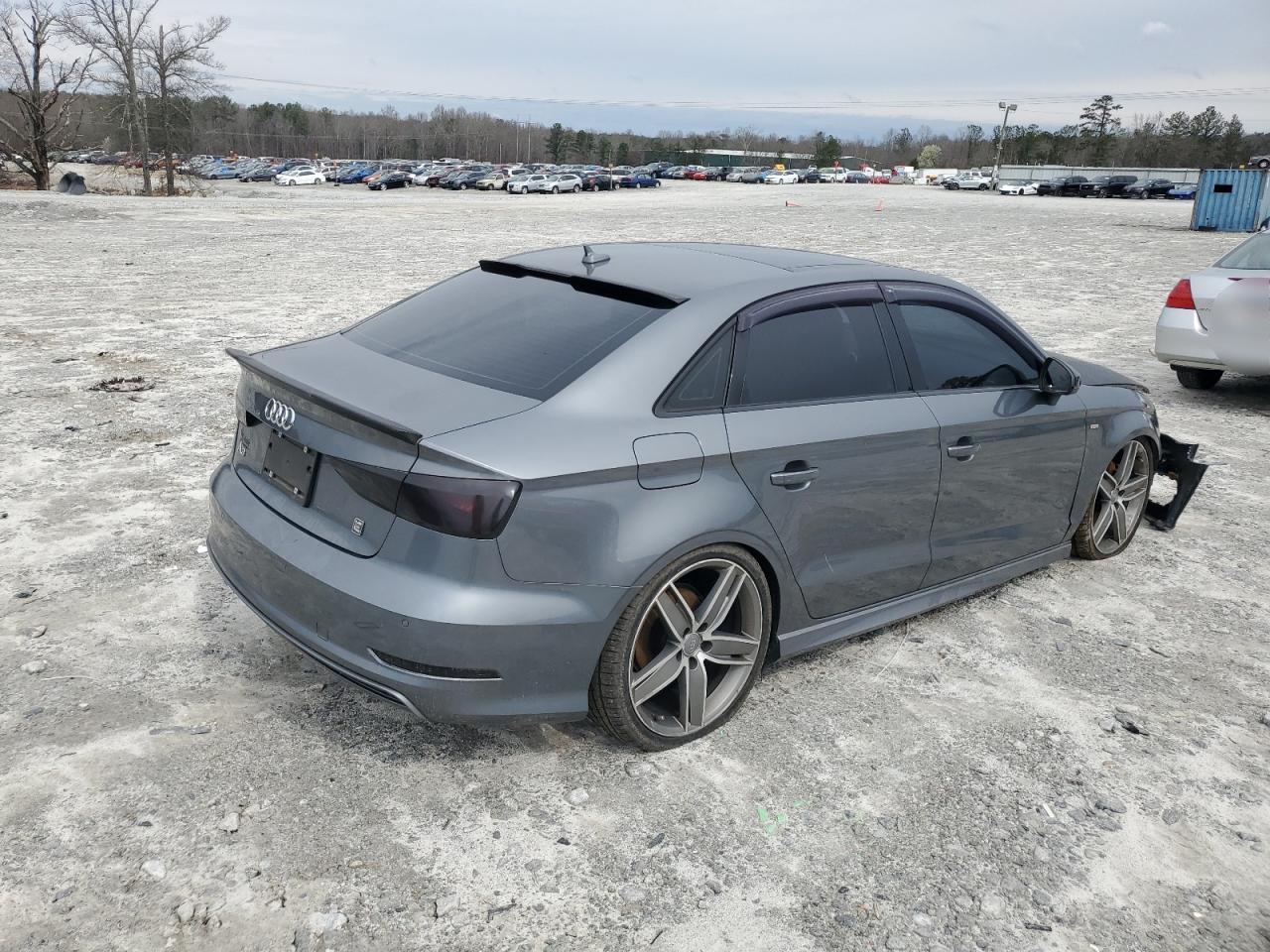 Photo 2 VIN: WAUA7GFF6G1069376 - AUDI A3 