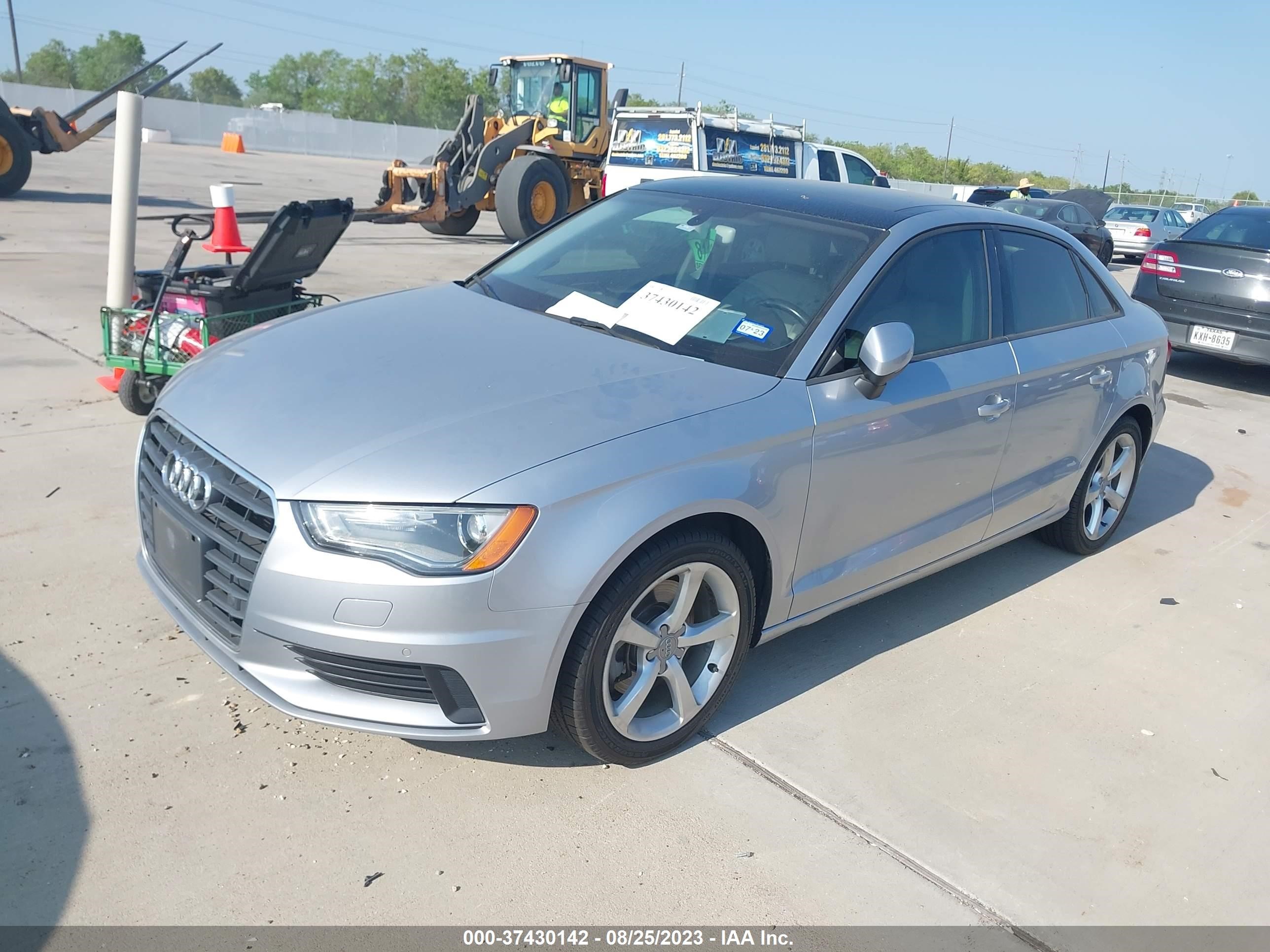 Photo 1 VIN: WAUA7GFF9G1112530 - AUDI A3 