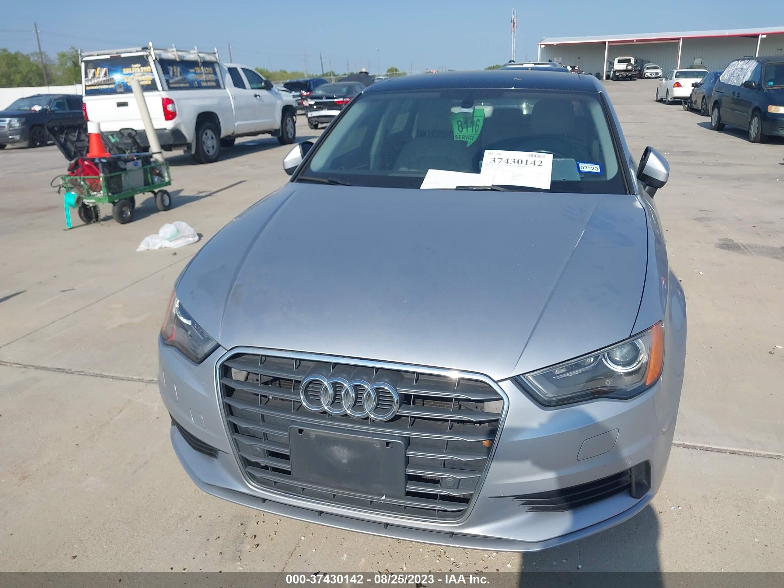 Photo 5 VIN: WAUA7GFF9G1112530 - AUDI A3 