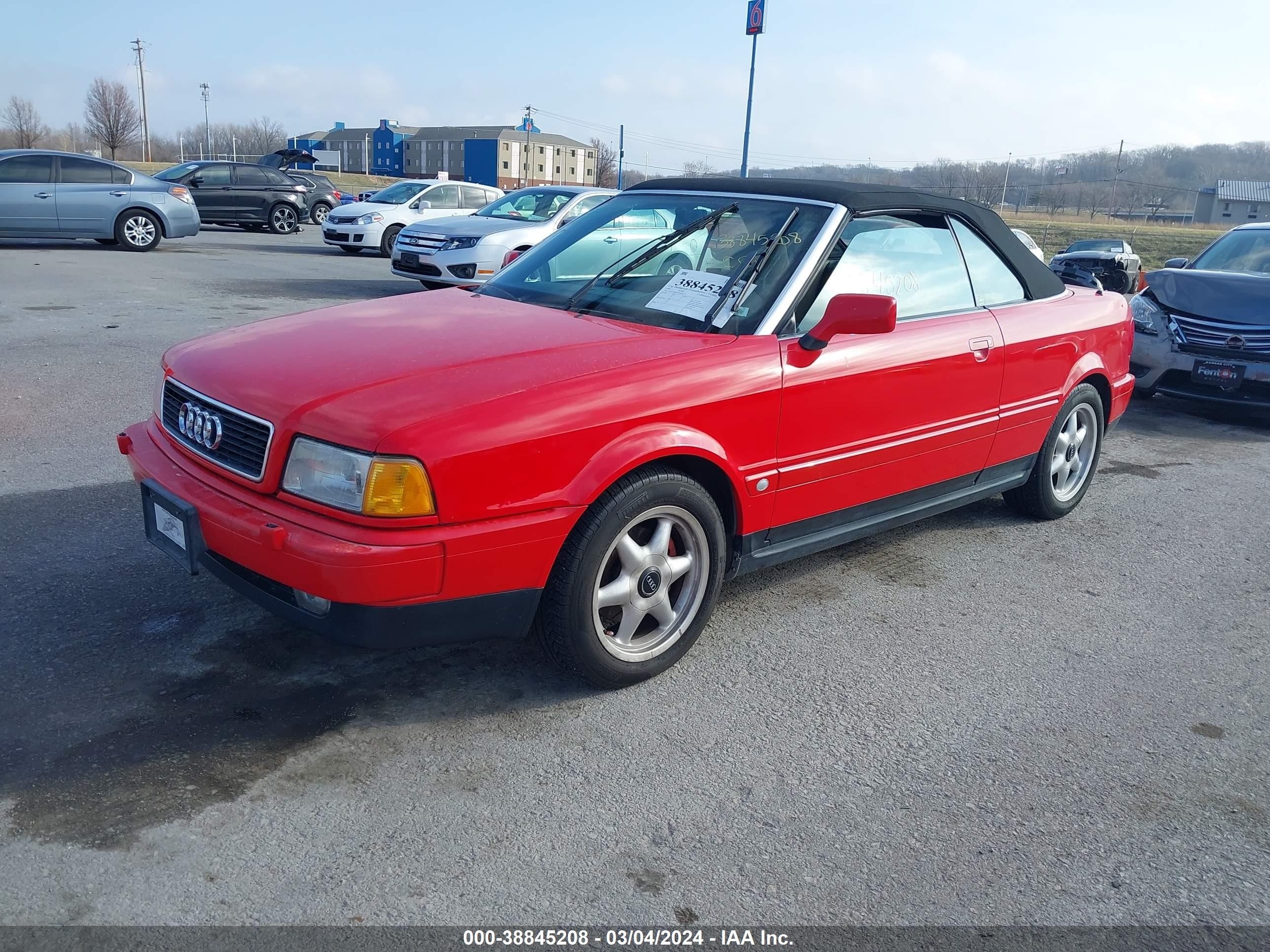 Photo 1 VIN: WAUAA88G3VN003371 - AUDI CABRIOLET 