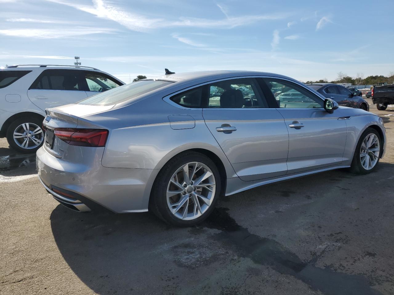 Photo 2 VIN: WAUABCF51MA006289 - AUDI A5 