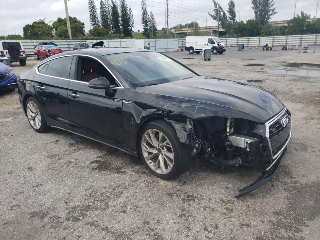 Photo 3 VIN: WAUABCF59MA038889 - AUDI A5 