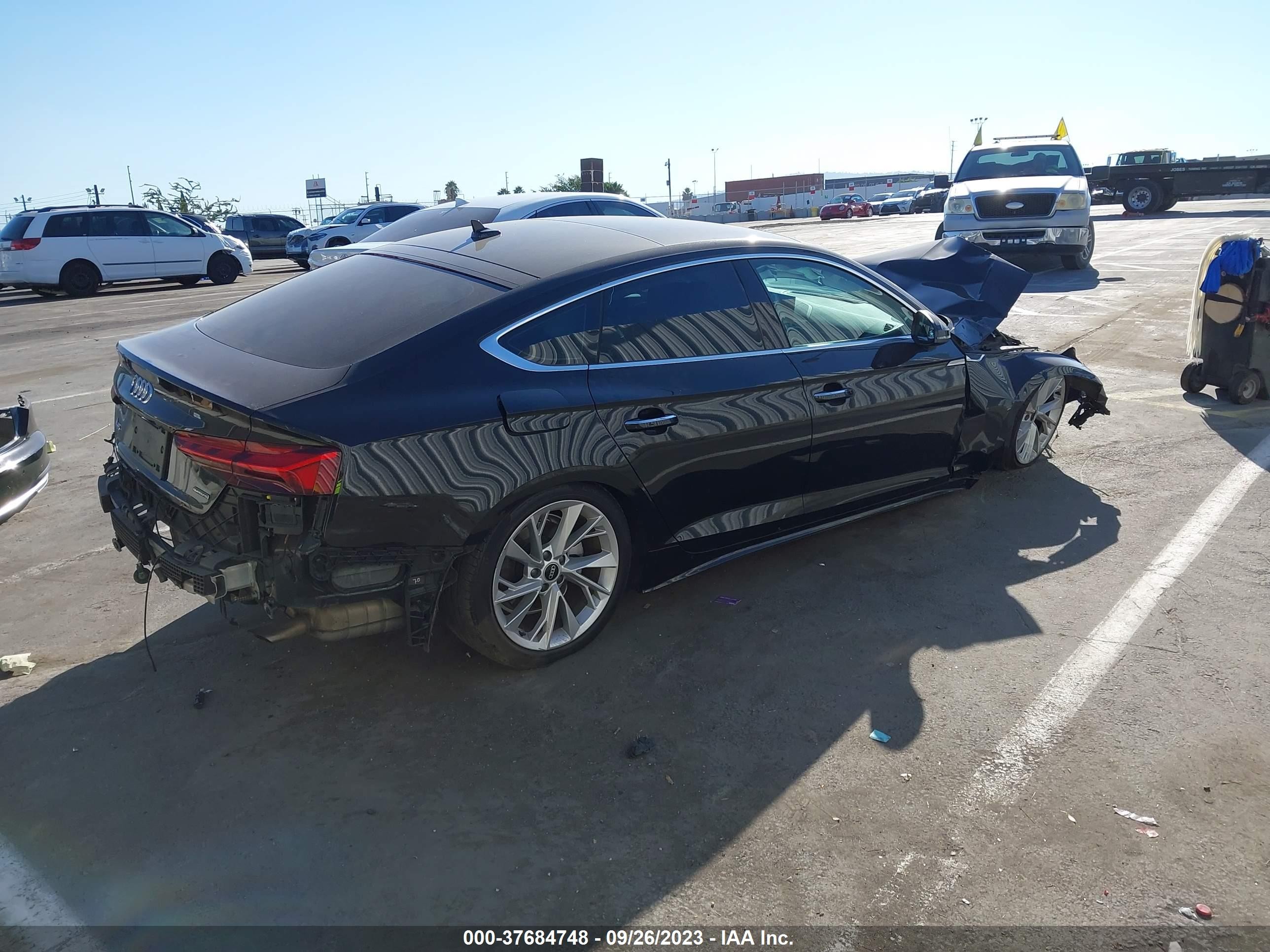 Photo 3 VIN: WAUABCF59NA007949 - AUDI A5 