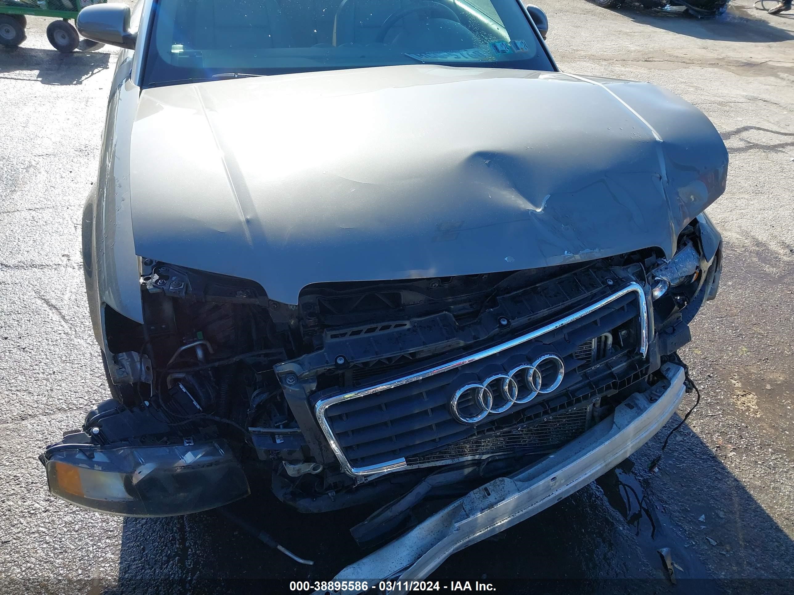 Photo 12 VIN: WAUAC48H33K030211 - AUDI A4 