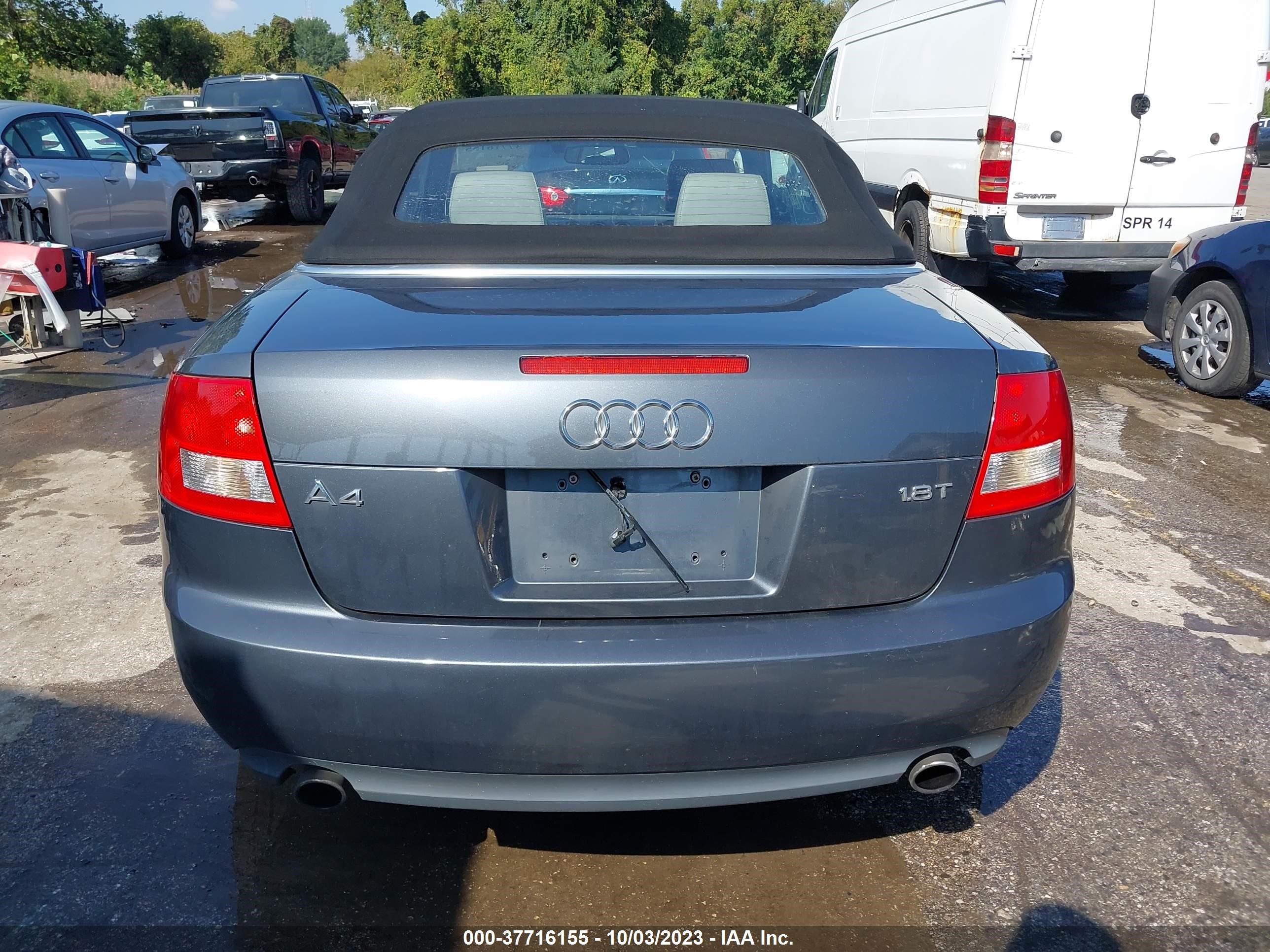 Photo 15 VIN: WAUAC48HX5K007818 - AUDI A4 