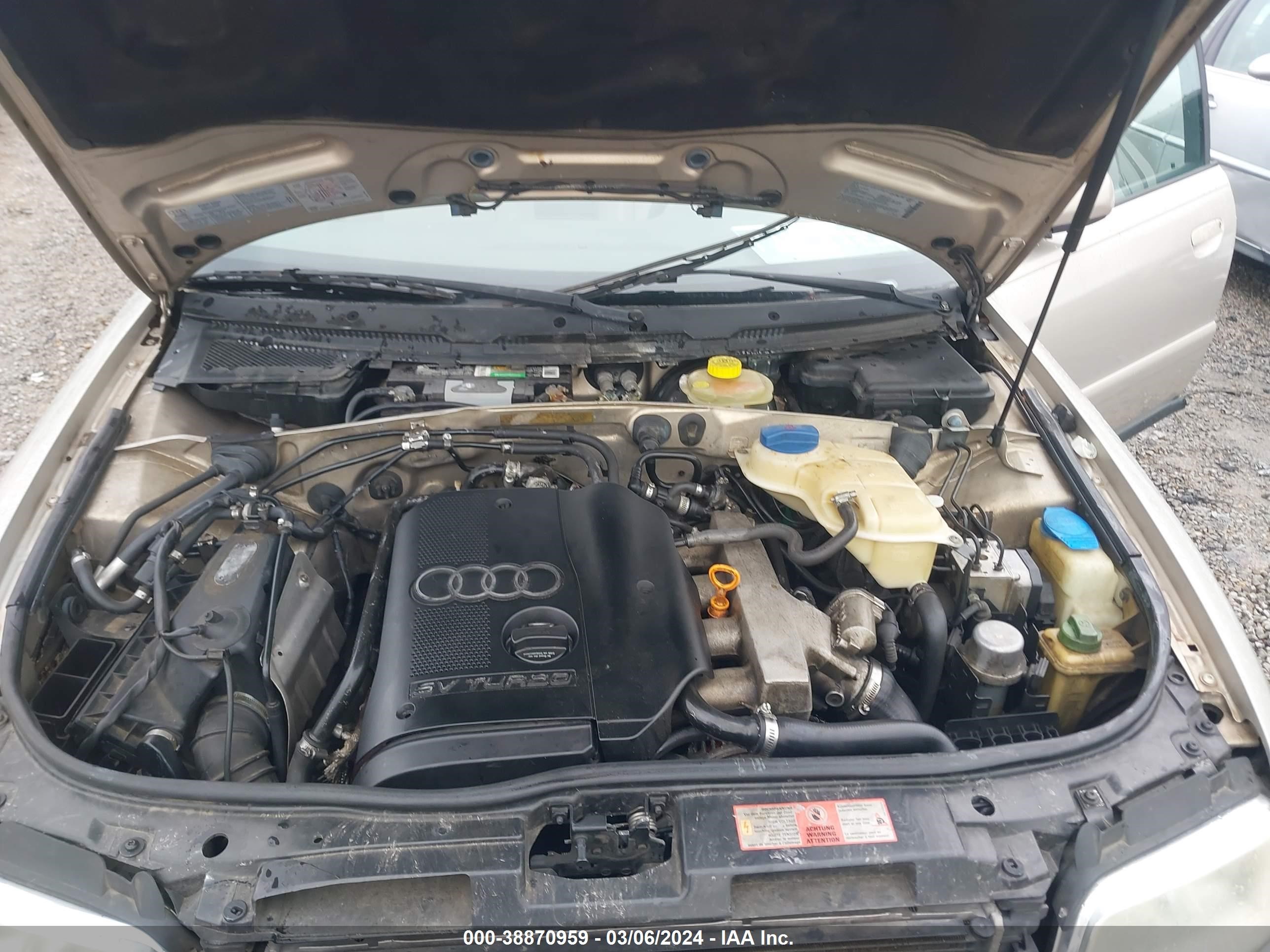 Photo 9 VIN: WAUAC68D01A134599 - AUDI A4 