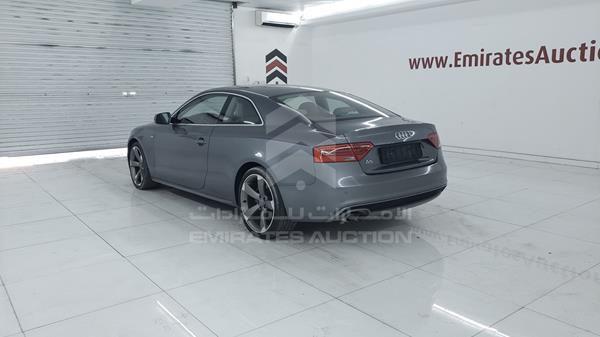 Photo 5 VIN: WAUACB8T2DA000438 - AUDI A5 