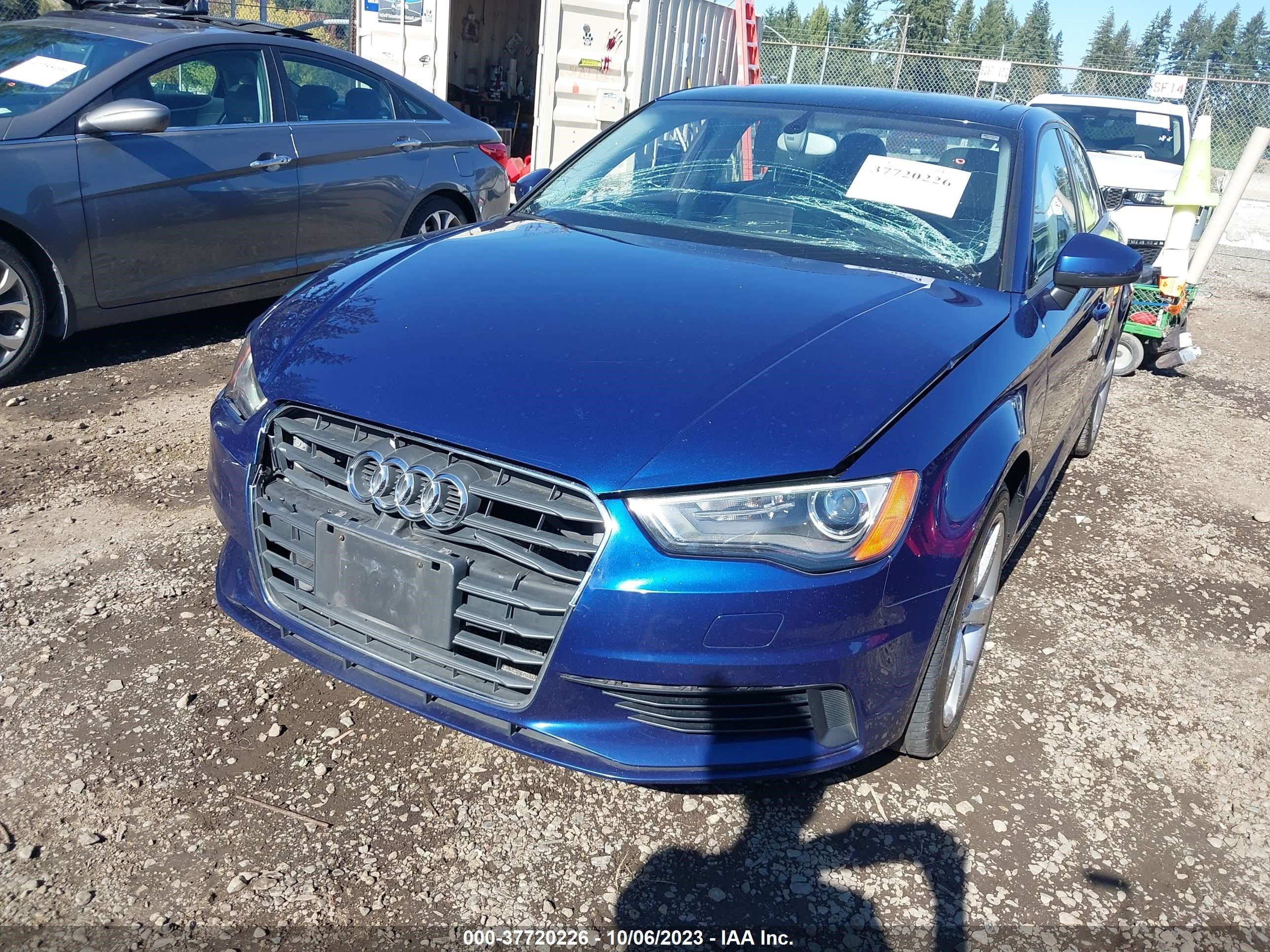 Photo 1 VIN: WAUACGFF4F1113871 - AUDI A3 