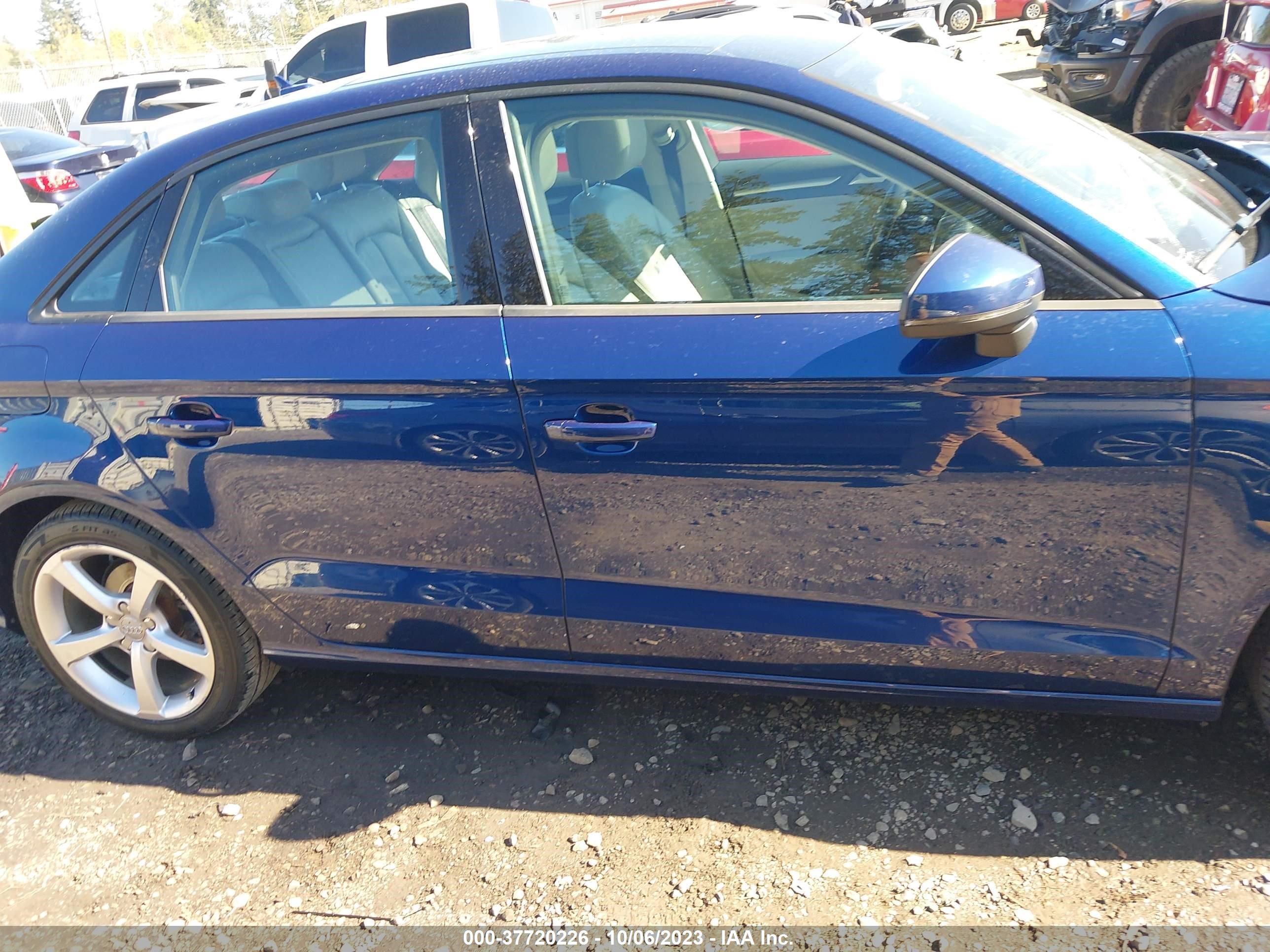 Photo 12 VIN: WAUACGFF4F1113871 - AUDI A3 