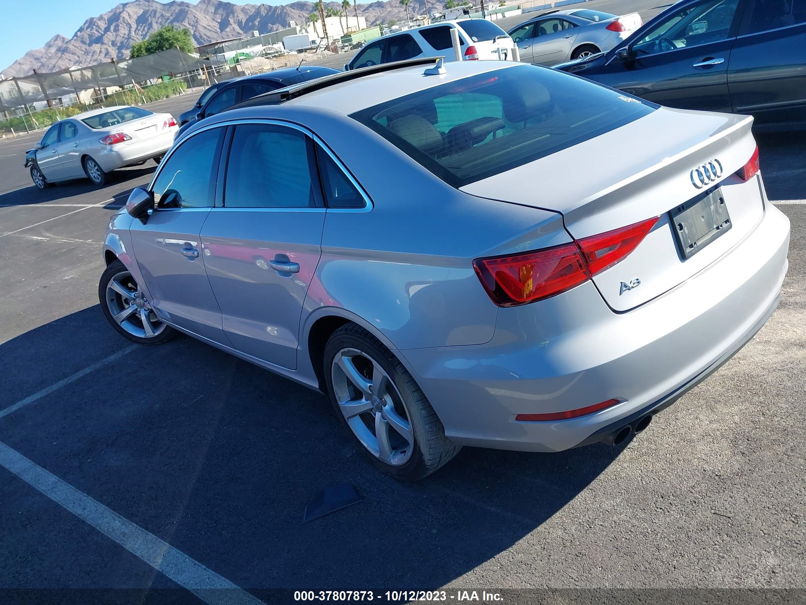 Photo 2 VIN: WAUACGFF5F1012984 - AUDI A3 