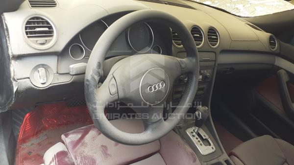 Photo 13 VIN: WAUAE48H43K011421 - AUDI A4 