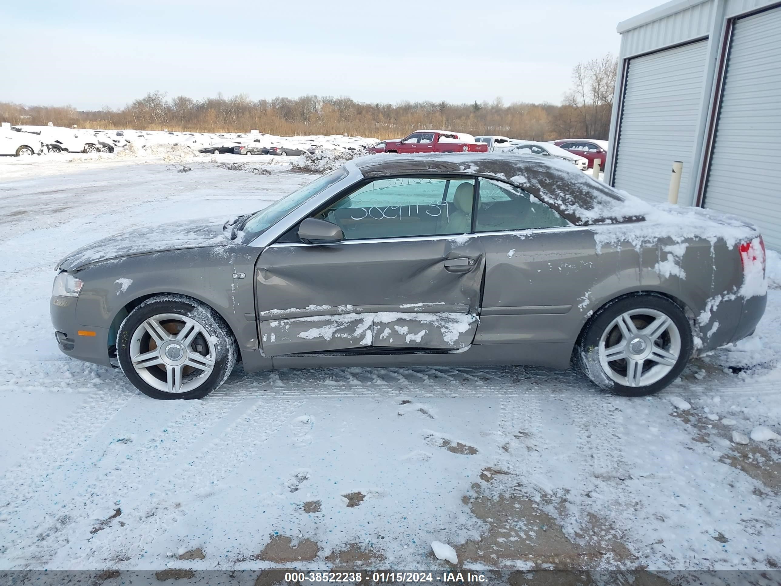 Photo 14 VIN: WAUAF48H18K011526 - AUDI A4 