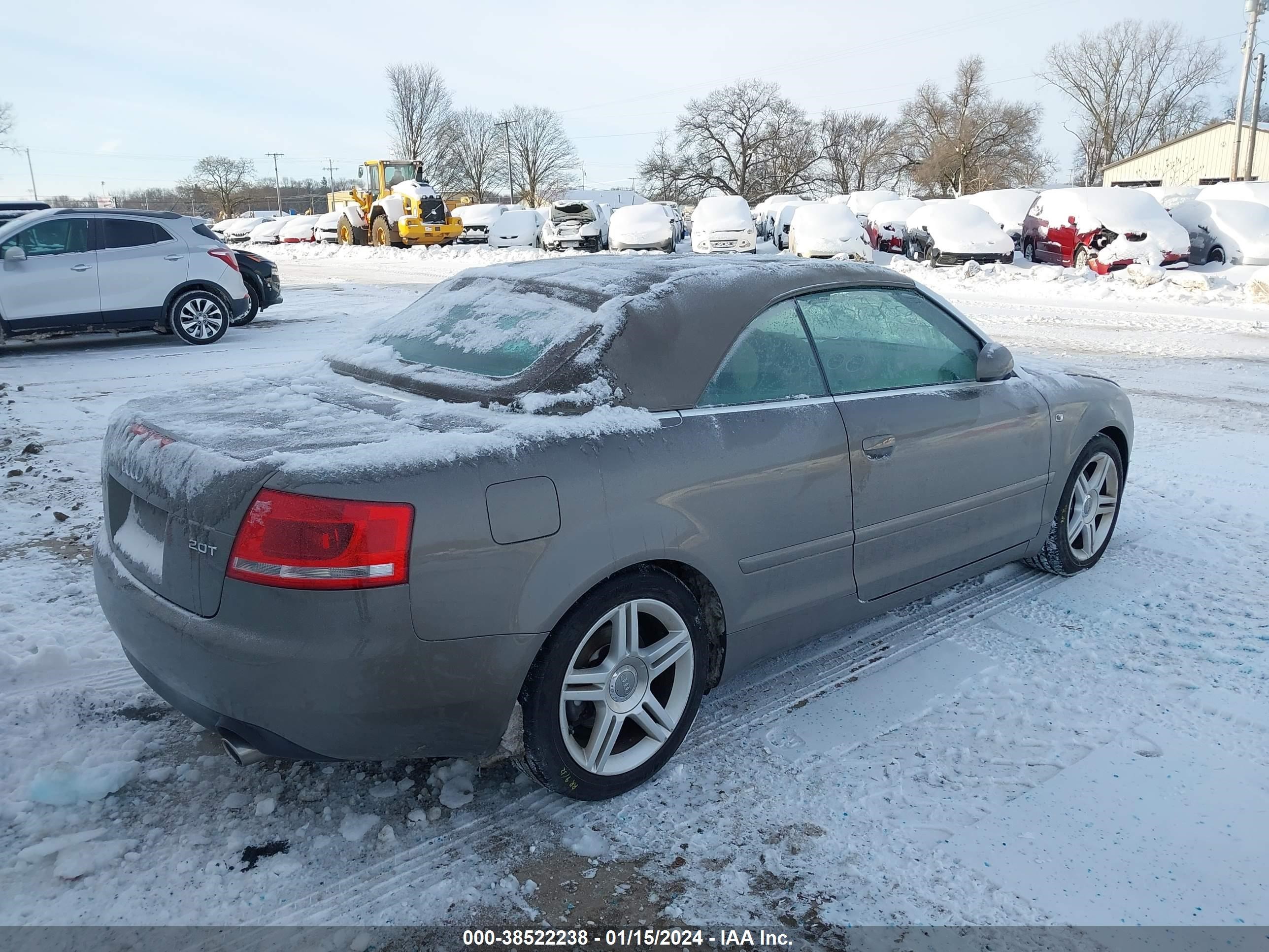 Photo 4 VIN: WAUAF48H18K011526 - AUDI A4 