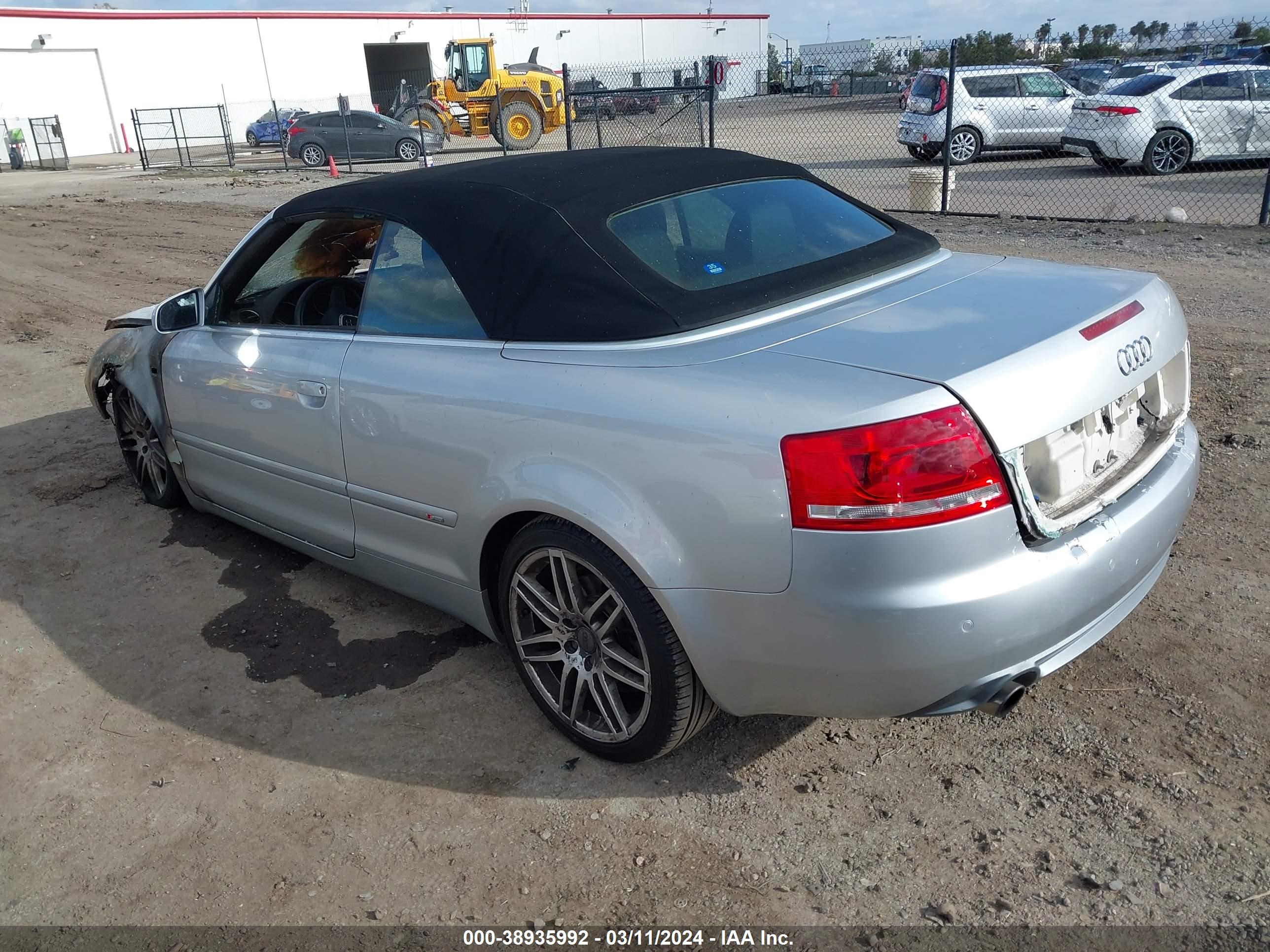 Photo 2 VIN: WAUAF48H69K008879 - AUDI A4 