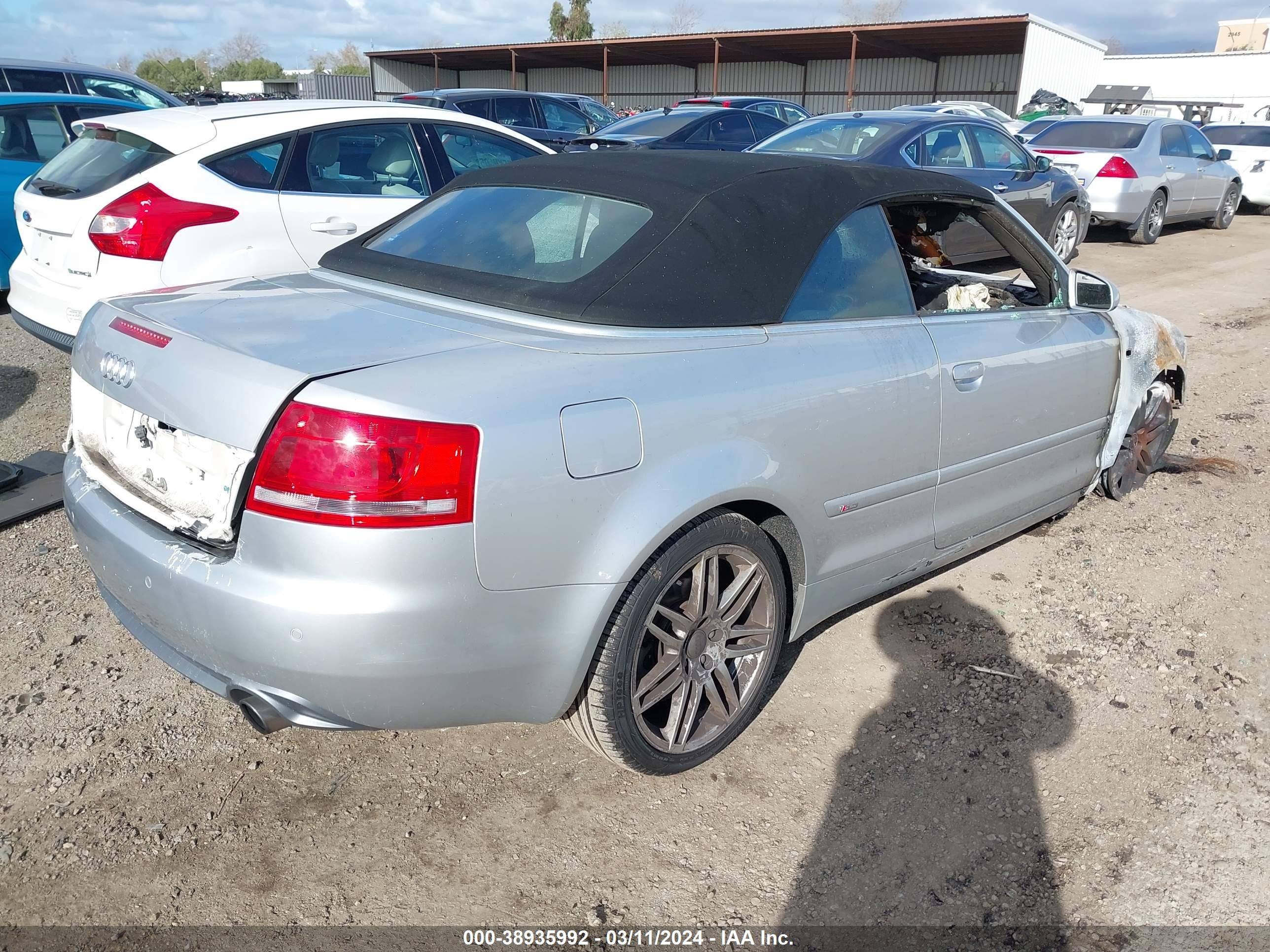 Photo 3 VIN: WAUAF48H69K008879 - AUDI A4 