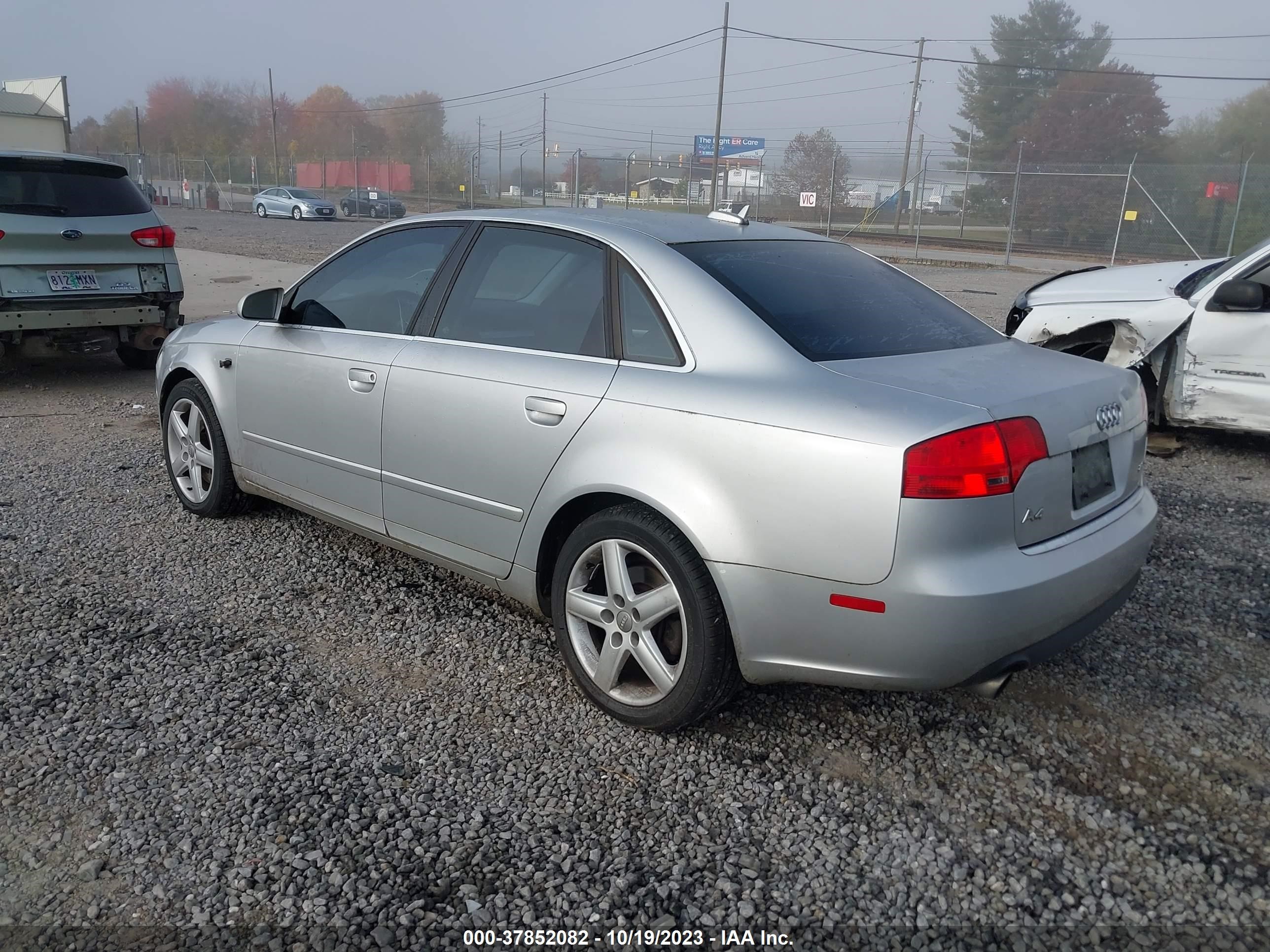 Photo 2 VIN: WAUAF68E85A510732 - AUDI A4 