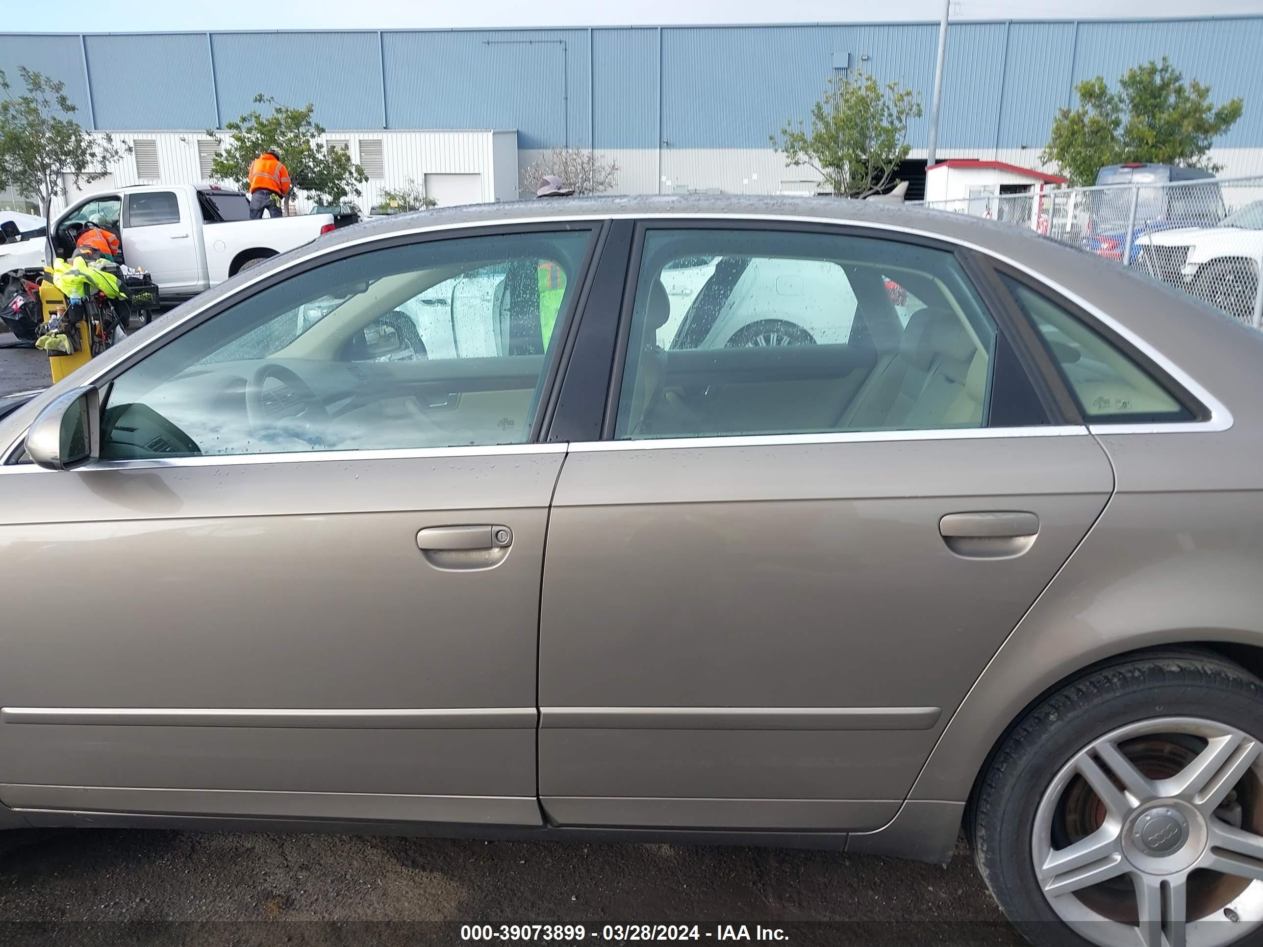 Photo 14 VIN: WAUAF78E47A123765 - AUDI A4 