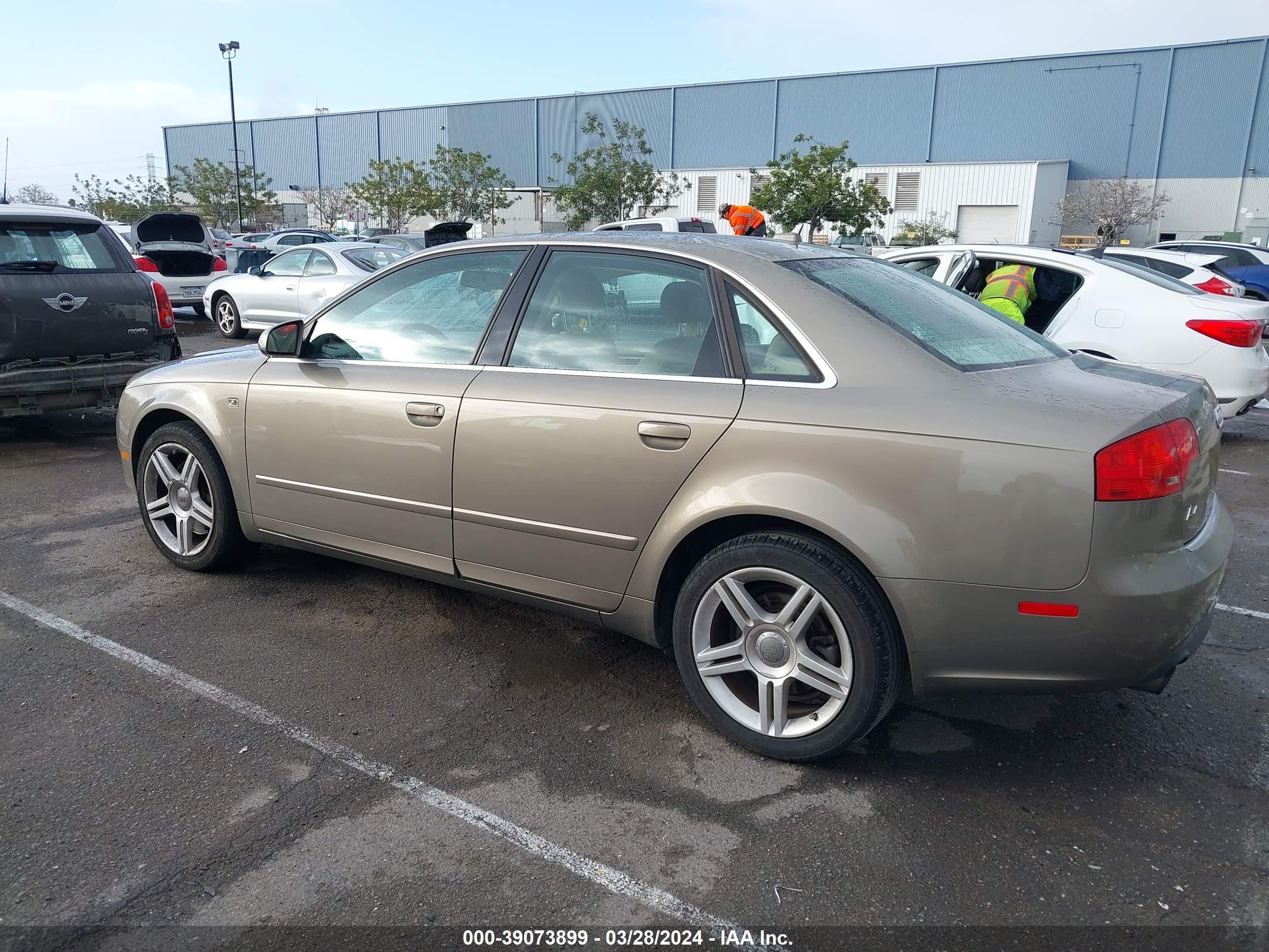 Photo 2 VIN: WAUAF78E47A123765 - AUDI A4 