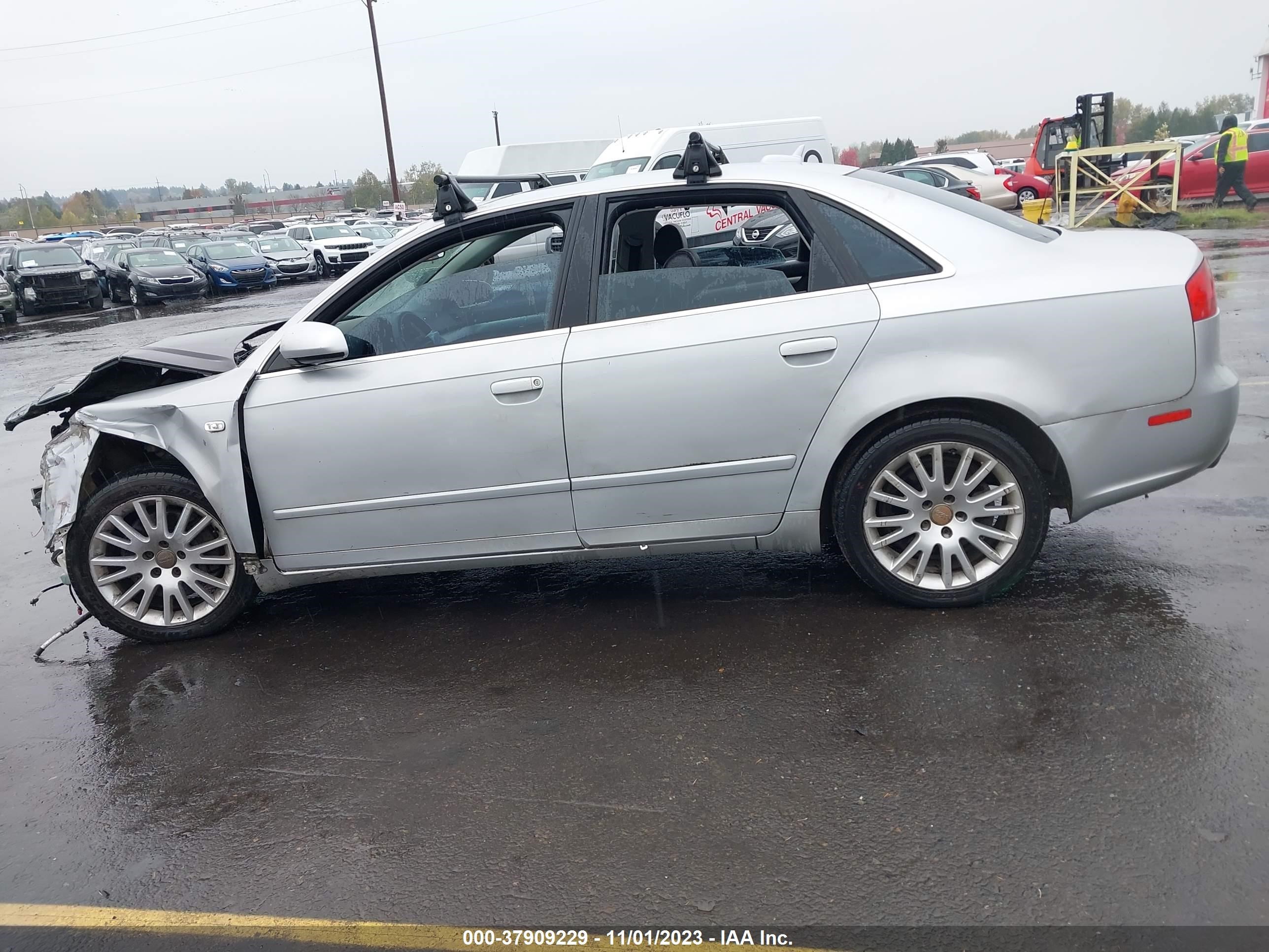 Photo 12 VIN: WAUAF78E66A267638 - AUDI A4 