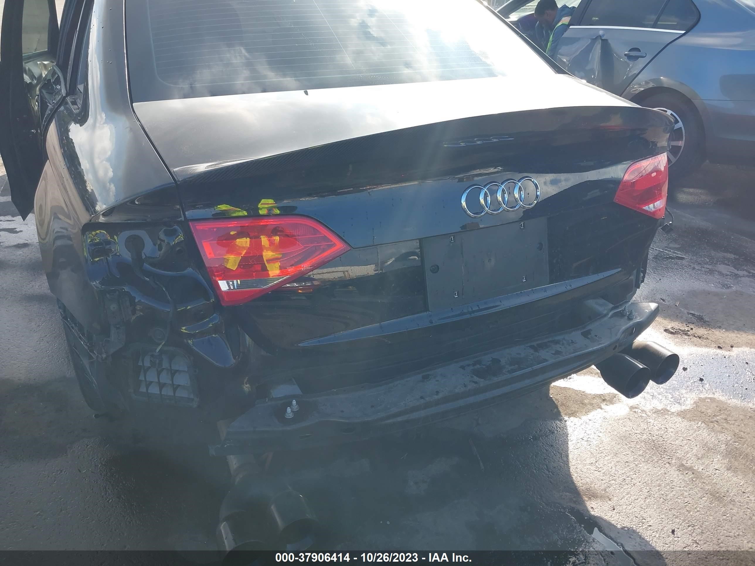 Photo 5 VIN: WAUAFAFL3BN041302 - AUDI A4 