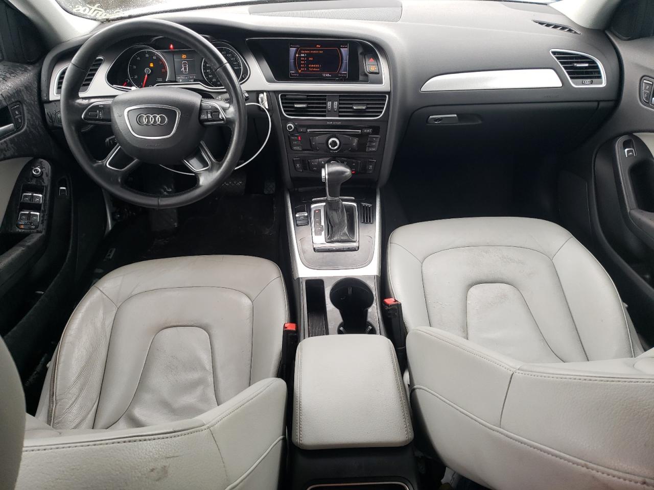 Photo 7 VIN: WAUAFAFL4DN049797 - AUDI A4 