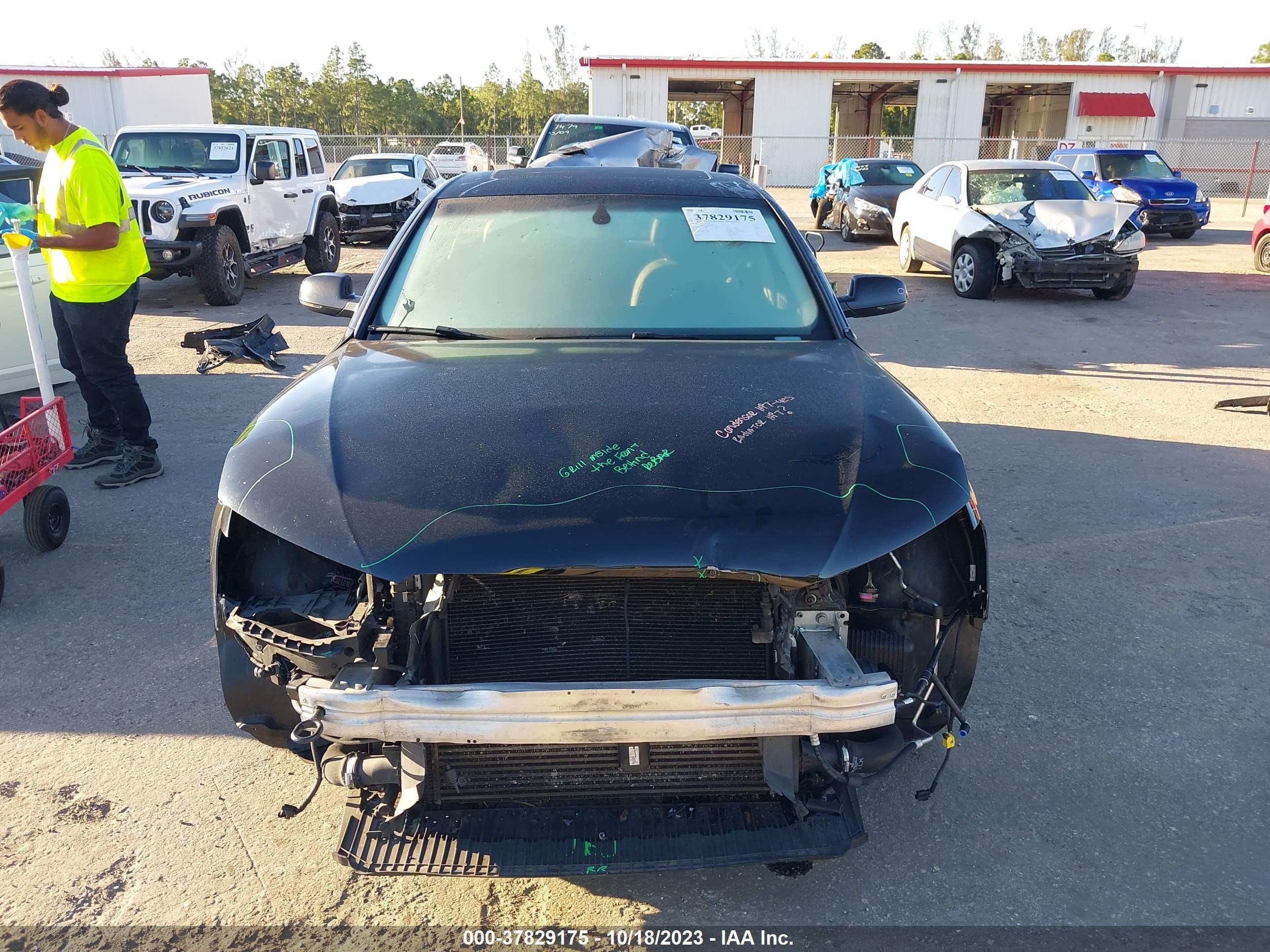 Photo 12 VIN: WAUAFAFL4GN003438 - AUDI A4 