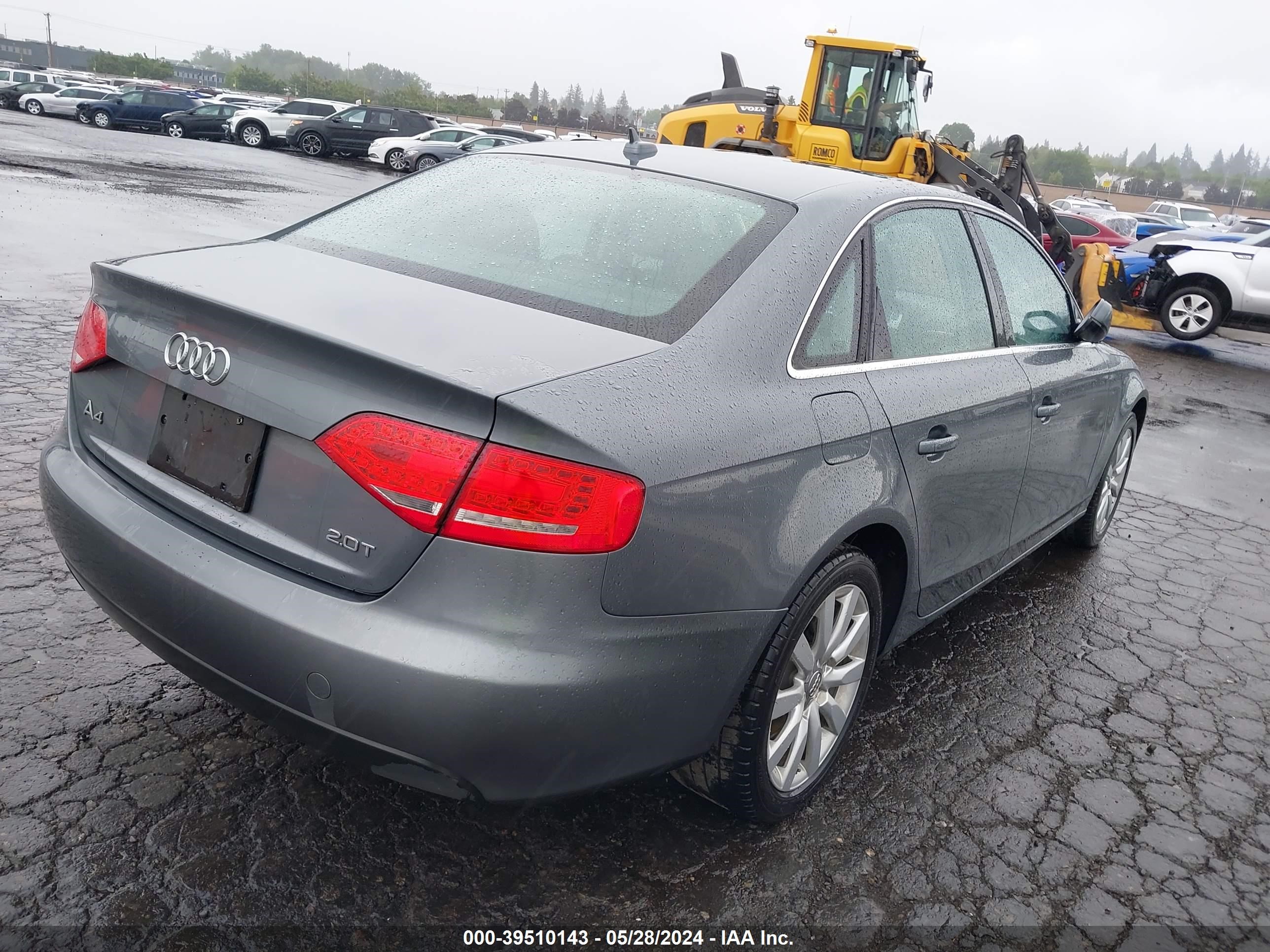 Photo 3 VIN: WAUAFAFL5CN010635 - AUDI A4 