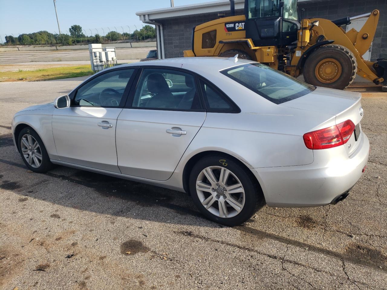 Photo 1 VIN: WAUAFAFL6BN055341 - AUDI A4 