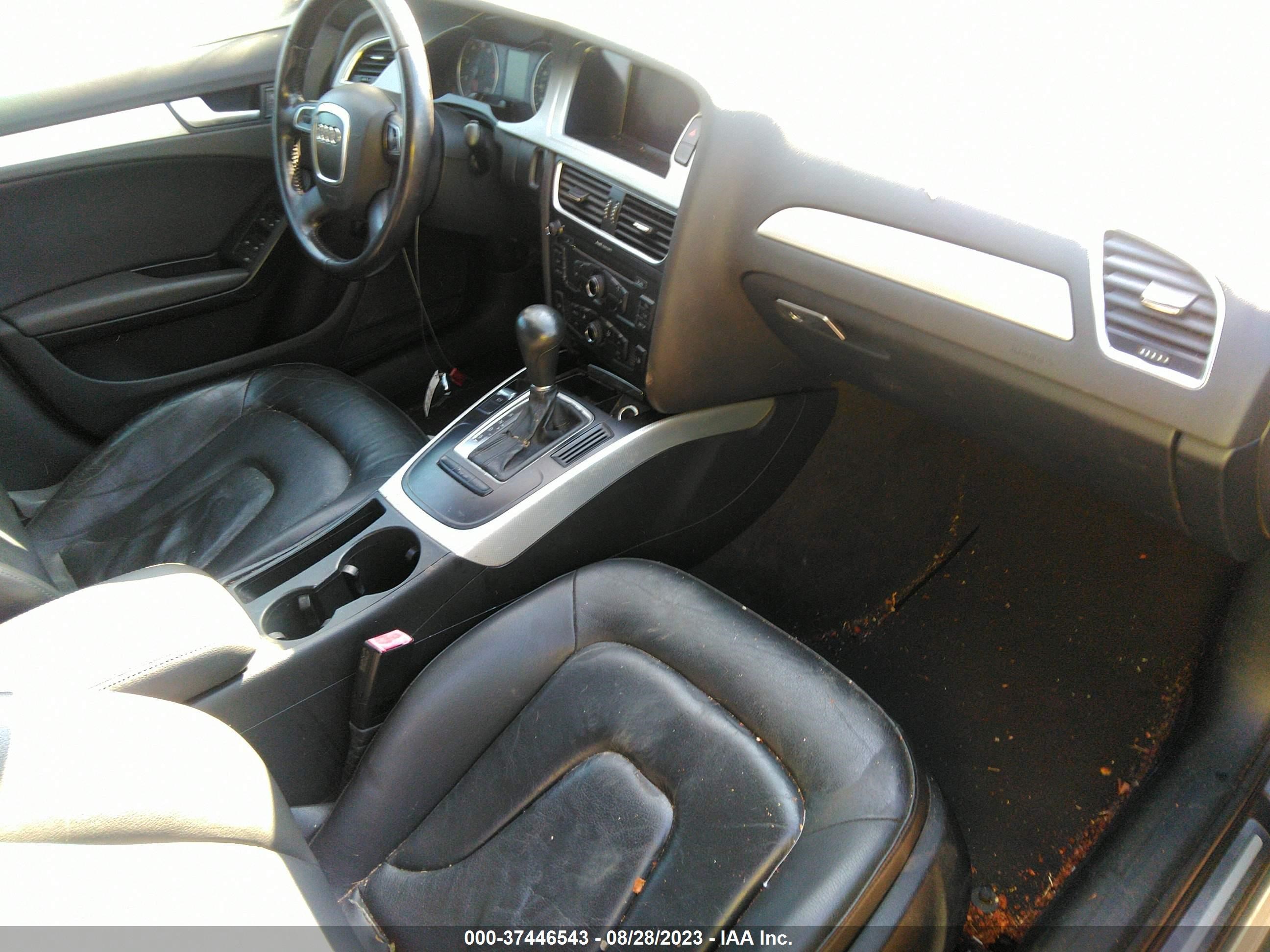 Photo 4 VIN: WAUAFAFL9AN027399 - AUDI A4 