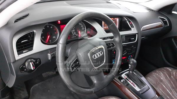 Photo 11 VIN: WAUAFC8K7BA178167 - AUDI A4 