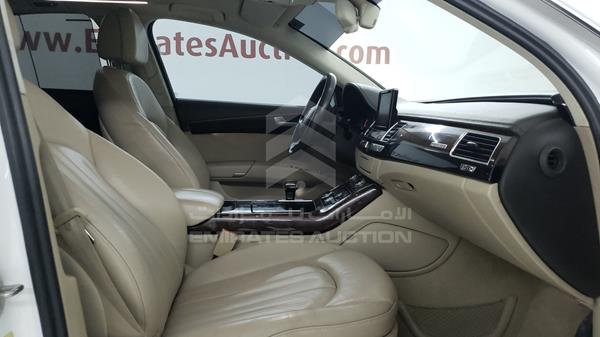 Photo 29 VIN: WAUAGB4H0DN001019 - AUDI A8 